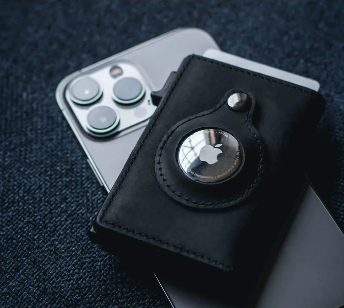 GENESIS™ AirTag Wallet